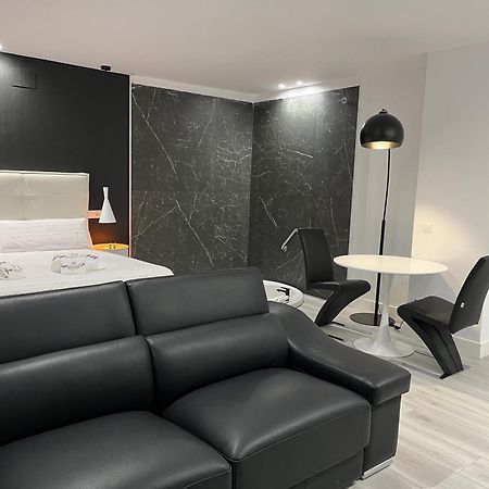 H Pelayo Auto Check-In Rooms Noja Exteriör bild