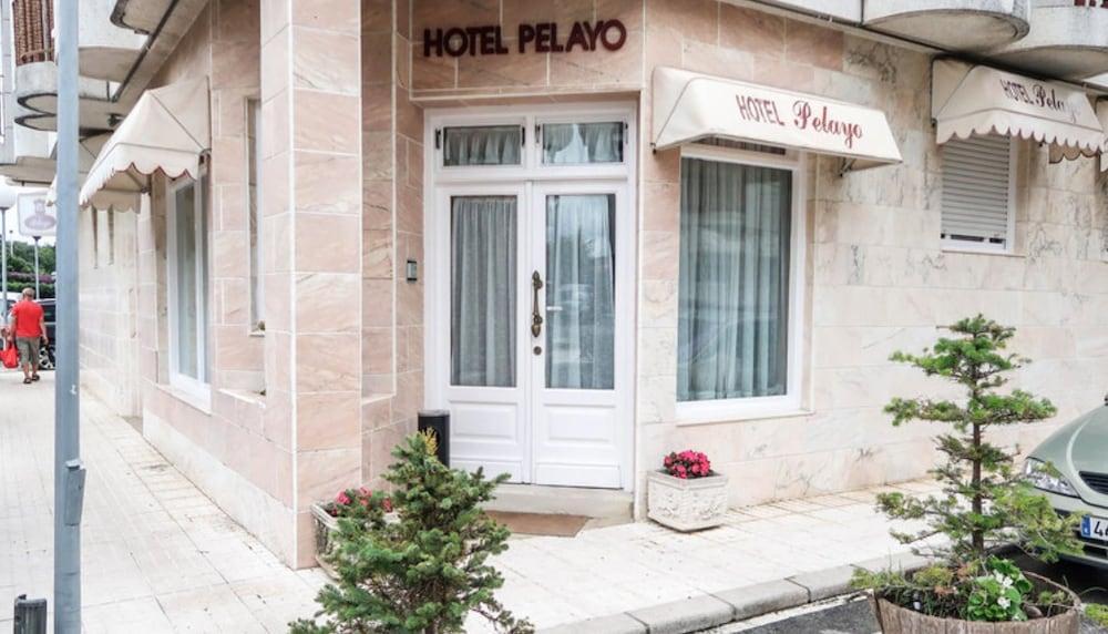 H Pelayo Auto Check-In Rooms Noja Exteriör bild