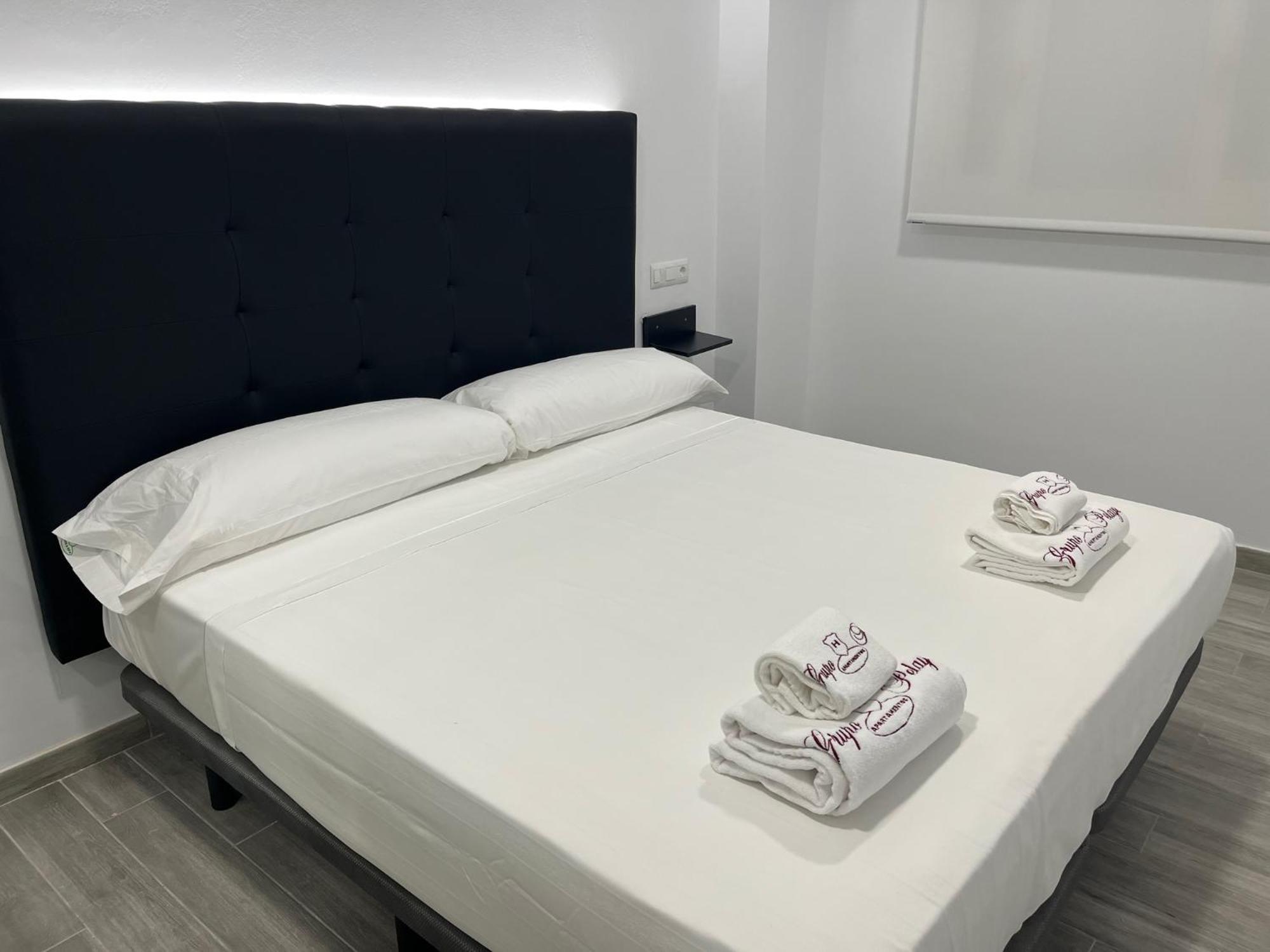 H Pelayo Auto Check-In Rooms Noja Exteriör bild